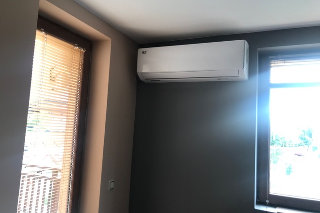 Spacious 2 bedroom apartment near the center 
