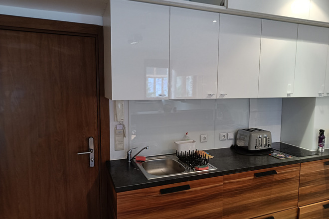 1BR Newly-furnished ground floor flat in St Ivan Ski Resort