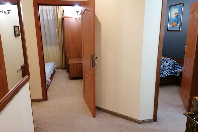 2 bedroom Apartment next to gondola 