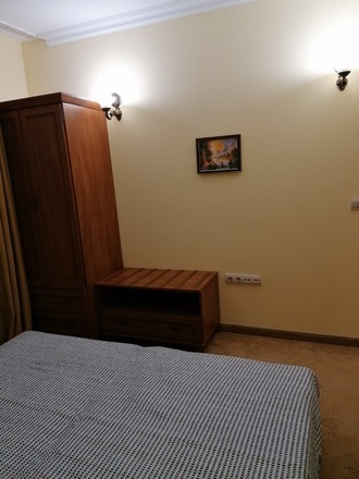 2 bedroom Apartment next to gondola 
