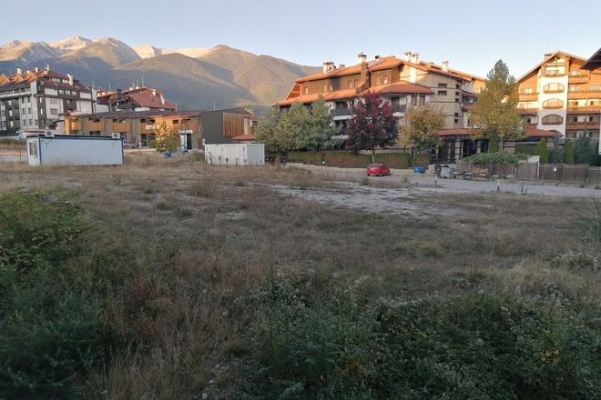 2 bedroom Apartment next to gondola 