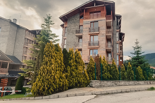 Breathtaking View 1BR Workplace apt, two ISP, Free Bike rent