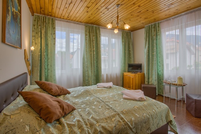 Private Ensuite Room in a Coliving House