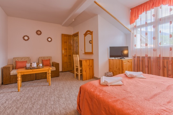 Private Ensuite Room in a Coliving House