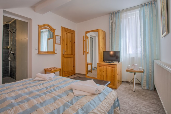 Private Ensuite Room in a Coliving House