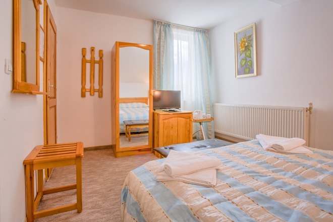 Private Ensuite Room in a Coliving House