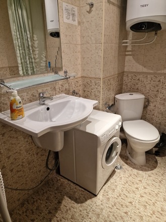 2 bedroom Apartment next to gondola 