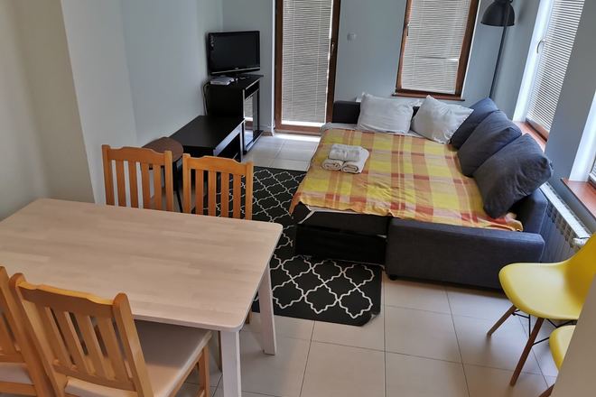 Valentina Heights , Funky 1 bedroom R17