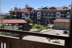 Monthly Apartment Rentals: Cosy one-bedroom apartment close to the Gondola 