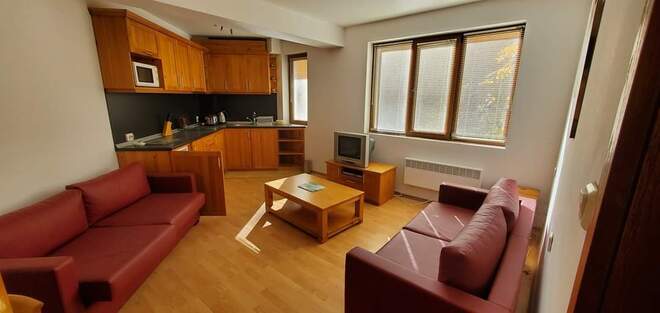 River Residence - Nice sized apartment in a good location to town