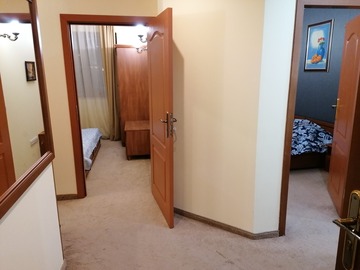 Monthly Apartment Rentals: 2 bedroom apartment