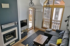 Monthly Apartment Rentals: Luxury 2-bedroom penthouse