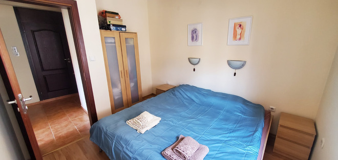 Snow House 2 - Apt 8, a nice sized one bedroom nr town center 