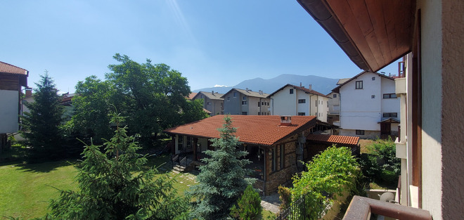 Snow House 2 - Apt 8, a nice sized one bedroom nr town center 