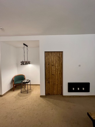 One bedroom apartment 50m to the Gondola!