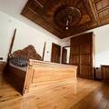 Monthly Apartment Rentals: Room for Rent 
