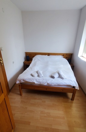 River Residence - Nice sized apartment in a good location to town