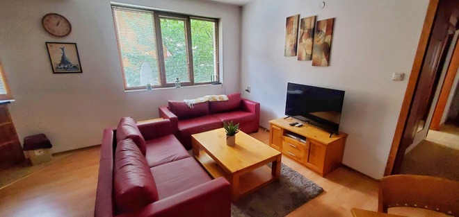 River Residence - Nice sized apartment in a good location to town