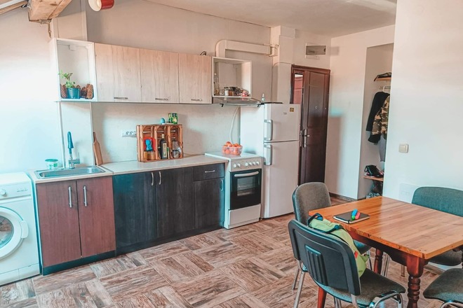 1 Bedroom Apartment in the Town Square Center