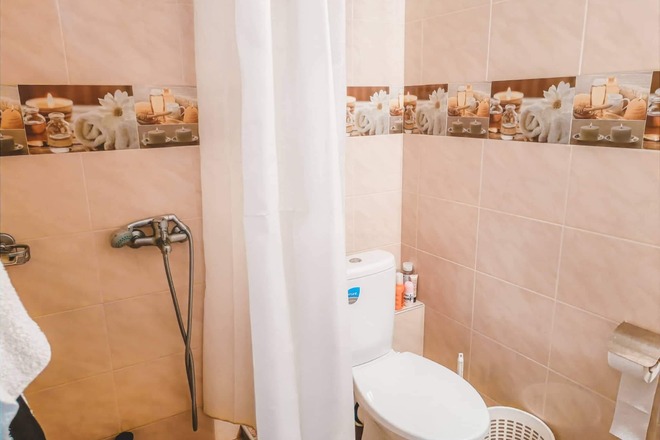 1 Bedroom Apartment in the Town Square Center