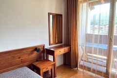 Monthly Apartment Rentals: Слънчев, просторен, панорамен апартамент в Банско
