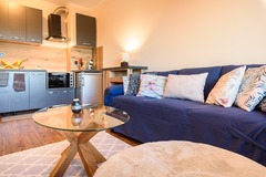 Monthly Apartment Rentals: Spacious 1BR apartment next to Gondola